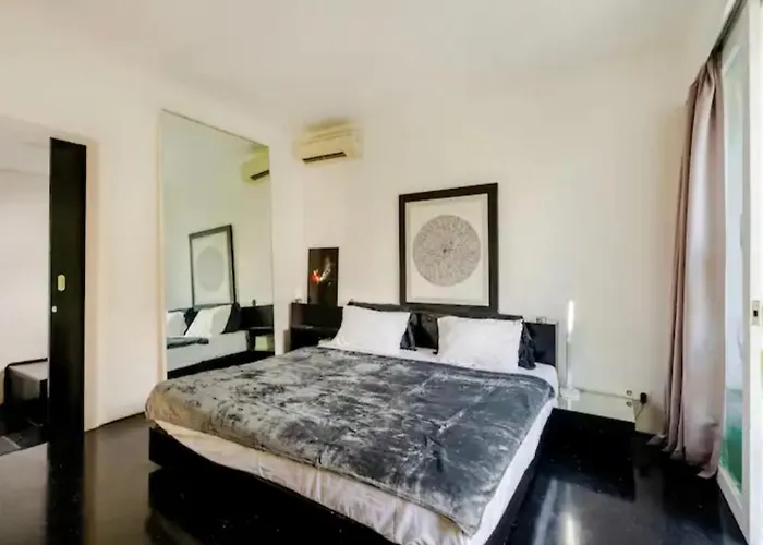 With 2 Bedrooms & Private Bathrooms Near To The
