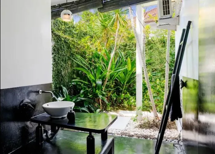 Casa vacanze With 2 Bedrooms & Private Bathrooms Near To The